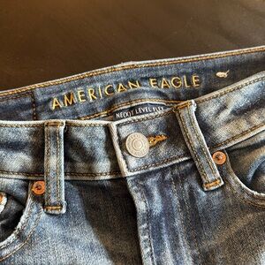 American Eagle 28 x 34 men’s jeans. Maybe worn once. Slight distressing.